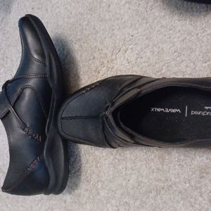Clark's size 9 Wave Run black leather
